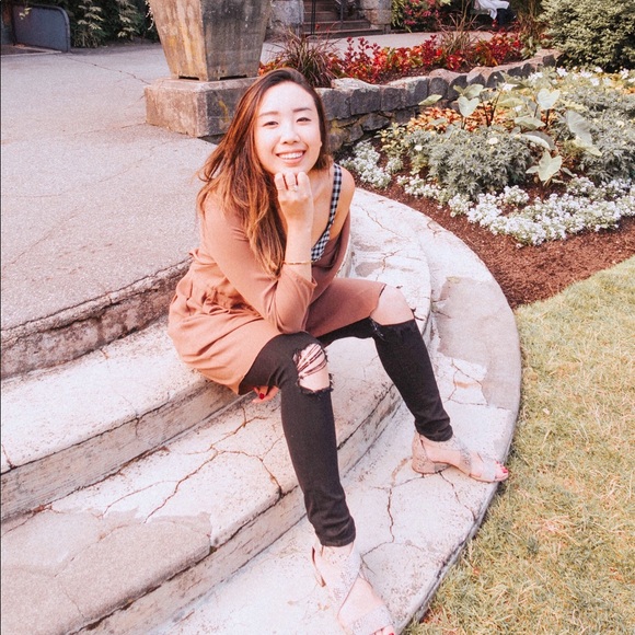 Meet your Posher, Samantha - Picture 4 of 4